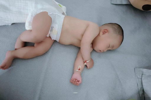 巴彦淖尔市怀孕多久会显肚子